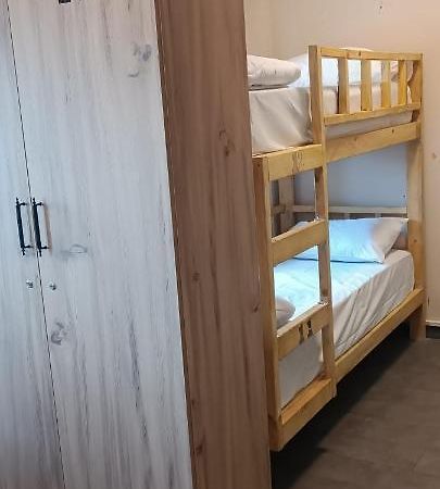 Armis Hostel Istanbul Bagian luar foto