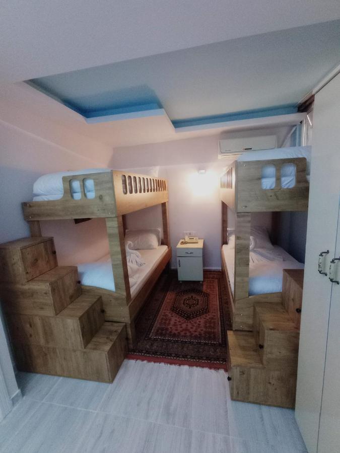 Armis Hostel Istanbul Bagian luar foto