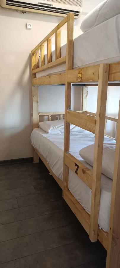 Armis Hostel Istanbul Bagian luar foto