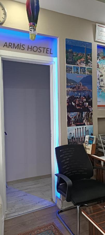 Armis Hostel Istanbul Bagian luar foto