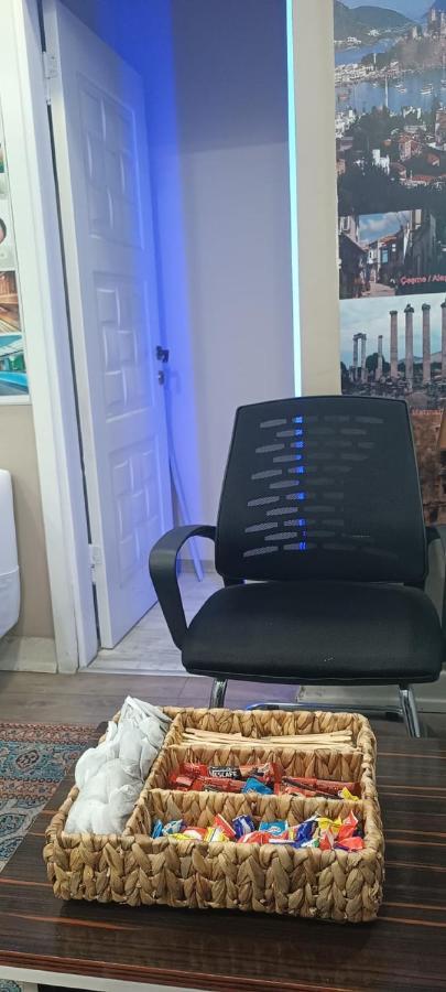 Armis Hostel Istanbul Bagian luar foto
