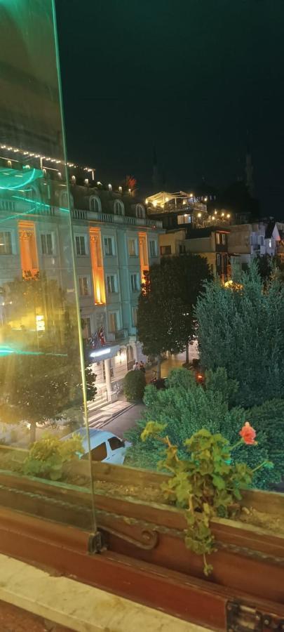Armis Hostel Istanbul Bagian luar foto