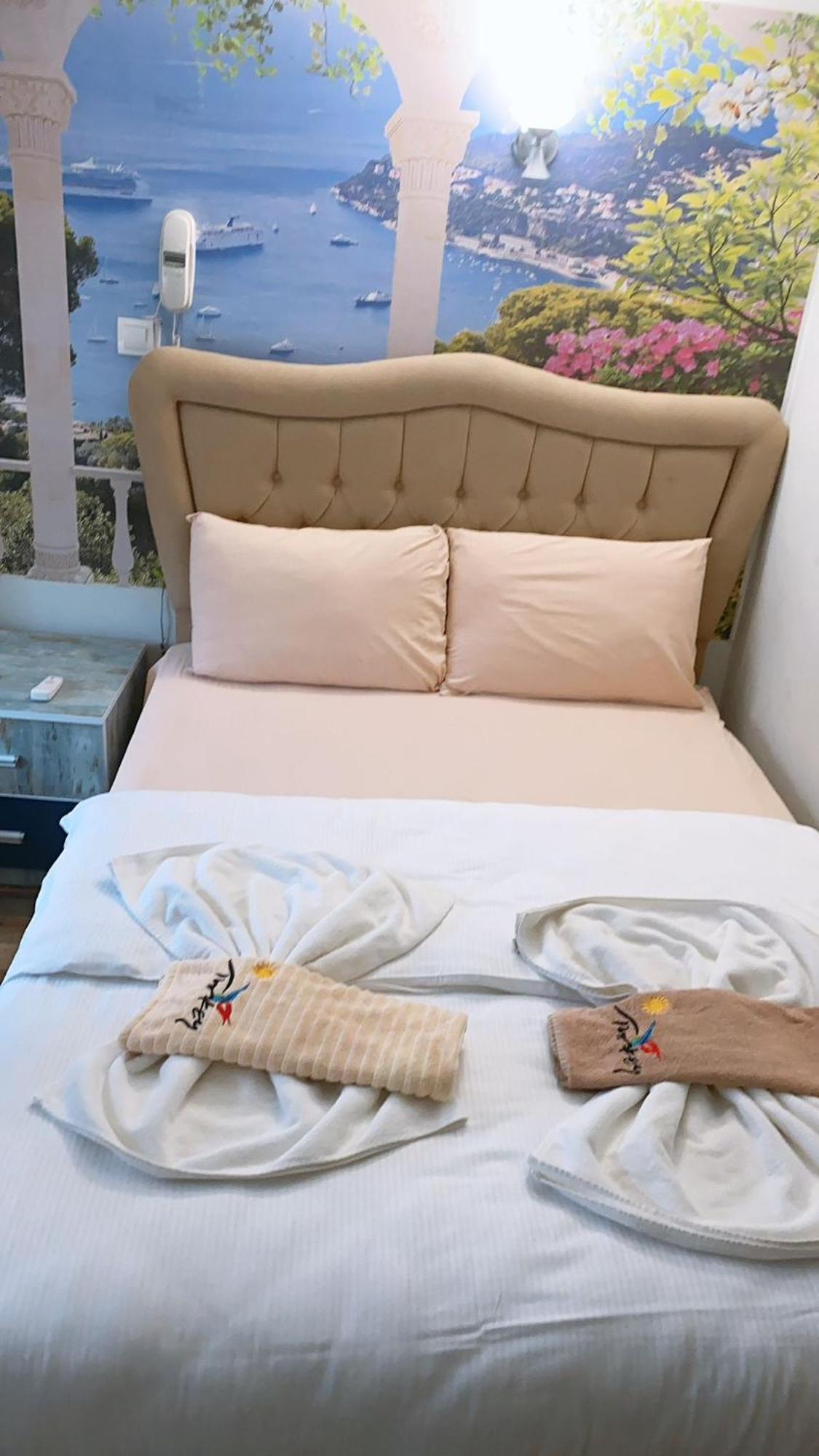 Armis Hostel Istanbul Bagian luar foto
