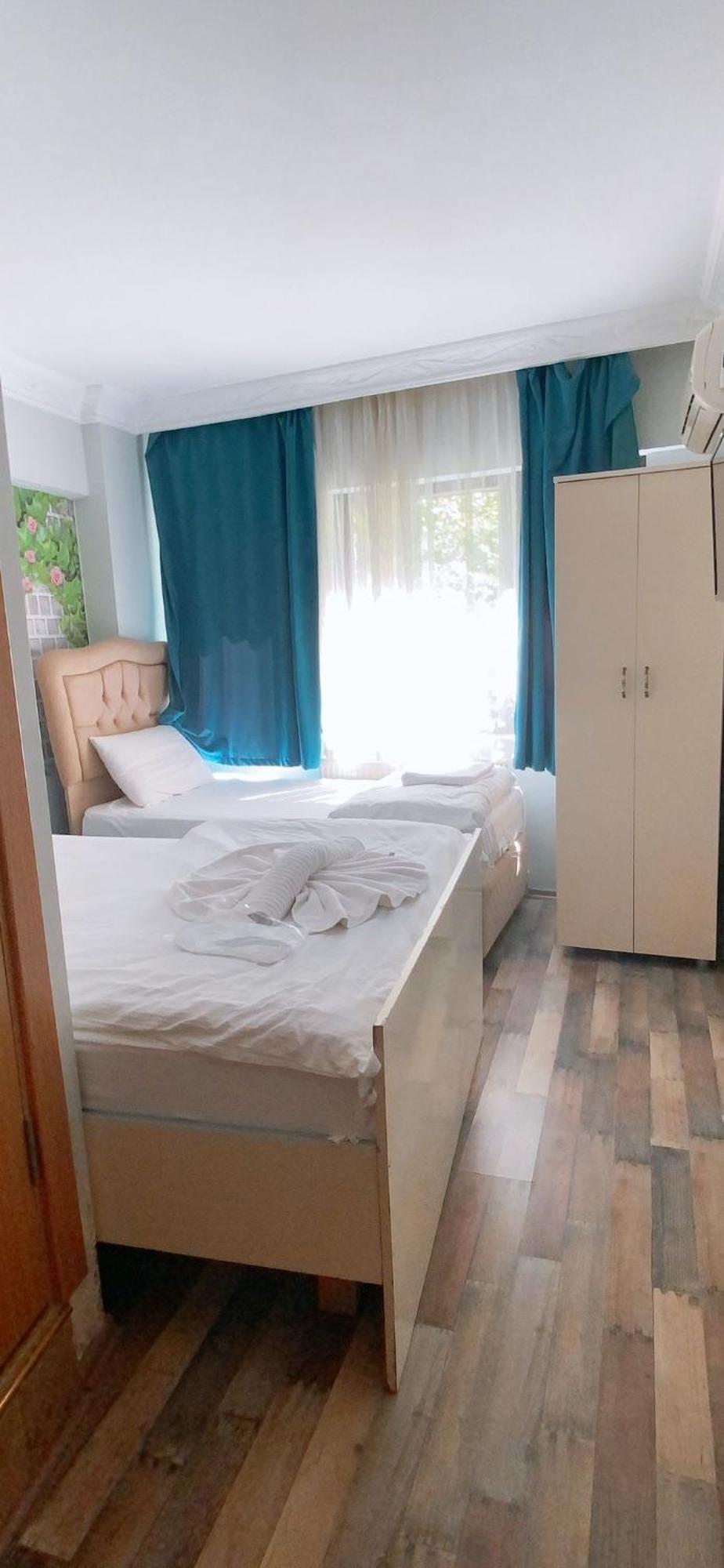 Armis Hostel Istanbul Bagian luar foto